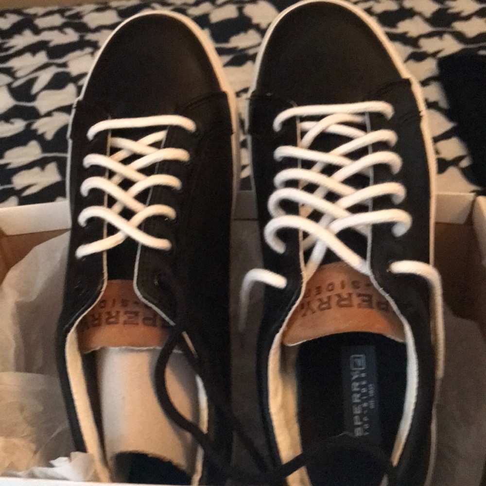 Gone! Donated to local shelter!